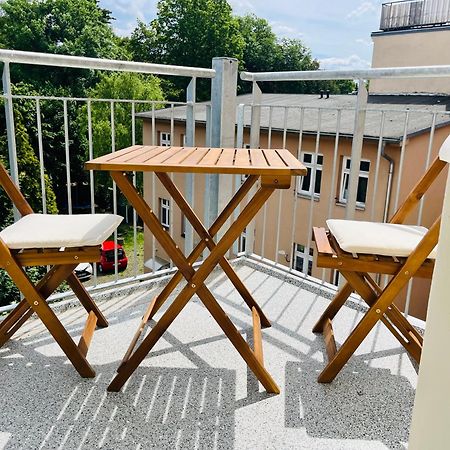 Filmap-Charmant-Modern-Zentral-Balkon-Beamer-Spieletisch Görlitz Екстериор снимка