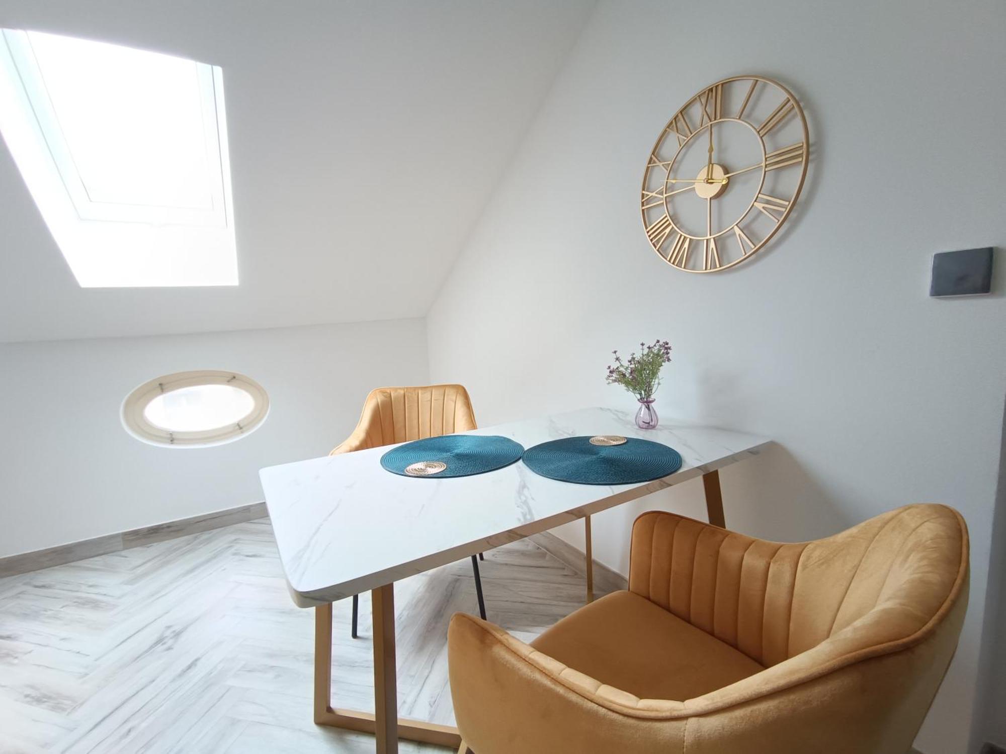 Filmap-Charmant-Modern-Zentral-Balkon-Beamer-Spieletisch Görlitz Екстериор снимка